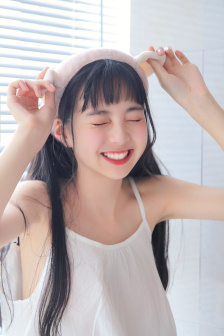 美女黑色真丝图